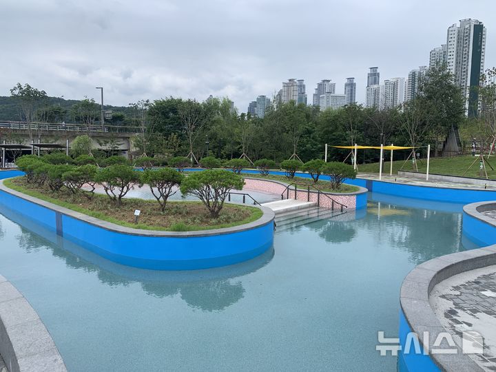 [화성=뉴시스]시범운영에 들어간 패밀리풀(사진=LH 제공)2025.07.16.photo@newsis.com*재판매 및 DB금지