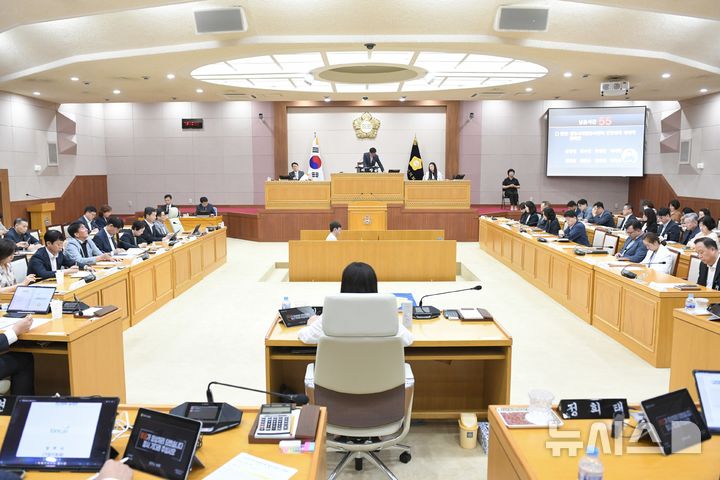 [양주=뉴시스] 제379회 임시회 제2차 본회의. (사진=양주시의회 제공) 2025.07.16 photo@newsis.com