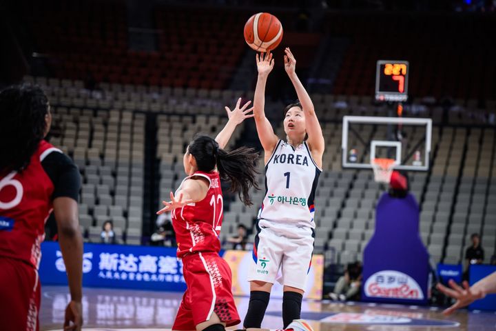 [서울=뉴시스] 여자농구 국가대표팀의 신지현. (사진=FIBA 제공) *재판매 및 DB 금지
