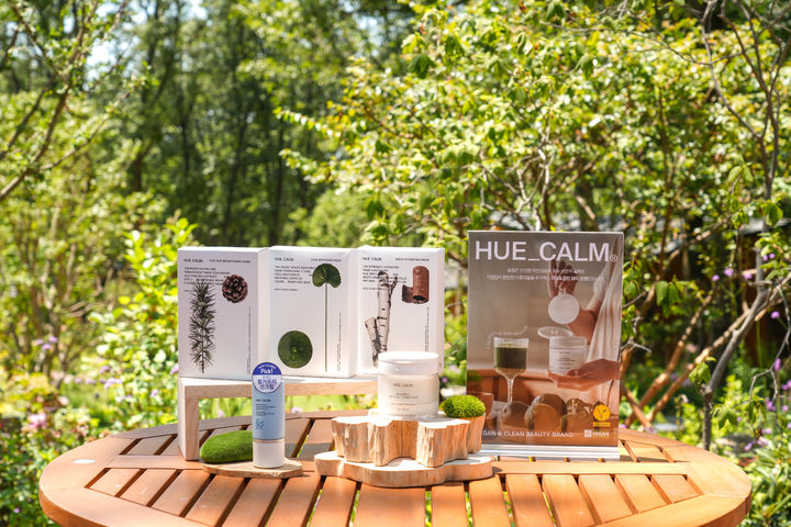 [서울=뉴시스]수락 휴 내 휴캄 디스플레이존.(사진=웅진그룹 제공) 2025.07.17. photo@newsis.com *재판매 및 DB 금지