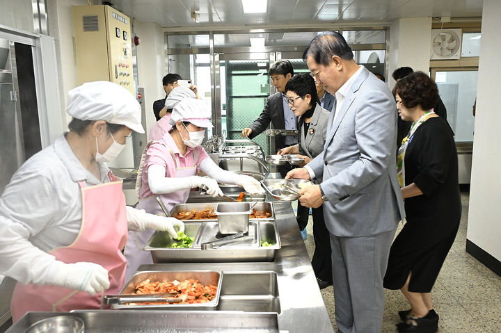학교급식 체험 모습. *재판매 및 DB 금지