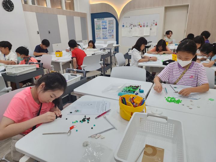 [대구=뉴시스] 대구시교육청이 여름방학을 맞아 초등학생을 대상으로 130여개의 프로그램을 운영한다. (사진=대구교육청 제공) 2025.07.17. photo@newsis.com *재판매 및 DB 금지