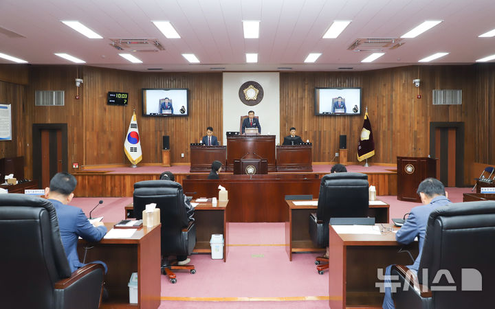 [여주=뉴시스]17일 폐회한 제75회 여주시의회 임시회(사진=여주시의회 제공)2025.07.17.photo@newsis.com