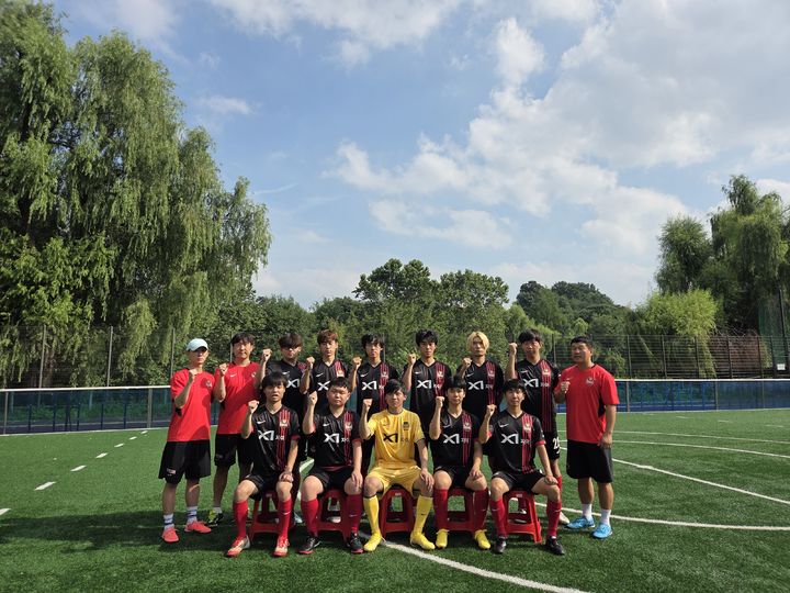 [서울=뉴시스] 프로축구 K리그1 FC서울, 지적 및 발달 장애와 자폐를 가진 선수들의 축구 대회 '제뉴인 컵 휴스턴 2025' 참가. (사진=FC서울 제공) *재판매 및 DB 금지