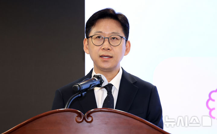 [세종=뉴시스] 강종민 기자 = 배경훈 과학기술정보통신부 장관이 17일 세종시 정부세종청사에서 열린 취임식에서 취임사를 하고 있다. 2024.07.17. ppkjm@newsis.com