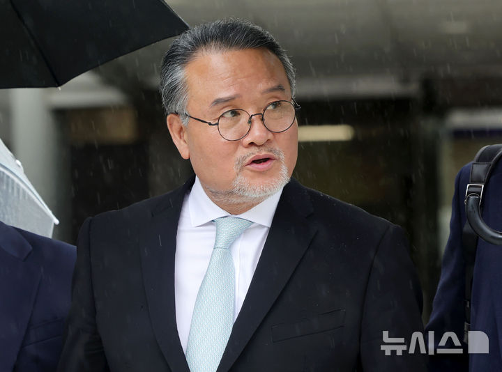 삼부토건 주가조작 새국면…'이일준 복심' 신규철, 혐의 인정