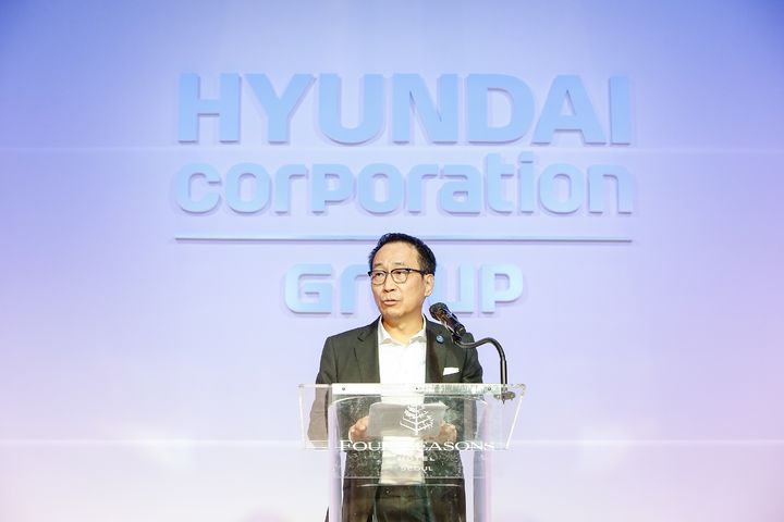 [서울=뉴시스] 정몽혁 현대코퍼레이션 회장이 지난 2022년 9월28일 서울 종로구 포시즌스호텔에서 열린 창립 46주년 행사에서 인사말을 하고 있다. (사진=현대코퍼레이션 제공) photo@newsis.com *재판매 및 DB 금지