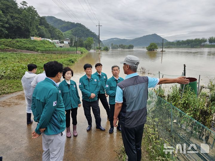 [진천=뉴시스] 진천군의회 수해 현장 긴급점검