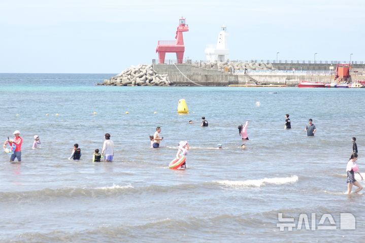 청주 등 충북 5곳 폭염주의보…낮 최고 34도