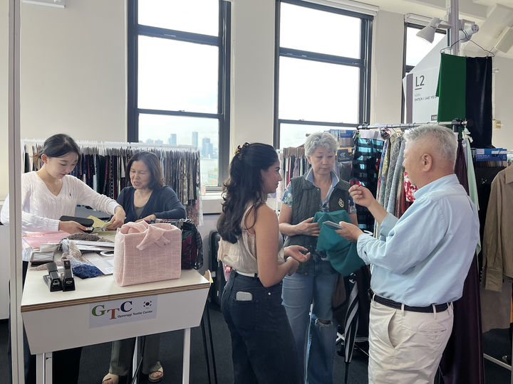 [수원=뉴시스] 뉴욕 수출로드쇼 경기도관. (사진=경과원 제공) 2025.07.20. photo@newsis.com *재판매 및 DB 금지