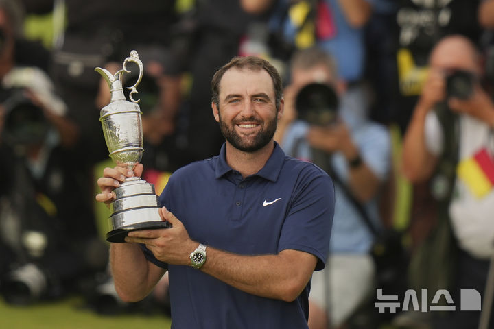 [포트러시=AP/뉴시스]셰플러, 메이저 디오픈 정상. 2025.07.20.