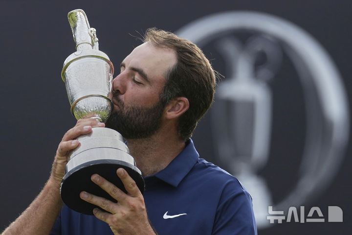 [포트러시=AP/뉴시스]셰플러, 메이저 디오픈 정상. 2025.07.20.