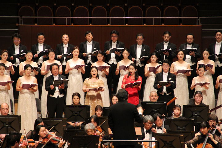 [서울=뉴시스] '2025 한일국교정상화 60주년 기념음악회' 오사카 실황 공연. (사진=국립합창단 제공) 2025.07.21. photo@newsis.com *재판매 및 DB 금지
