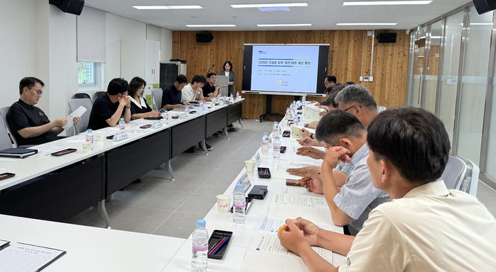 [무안=뉴시스] 전남도, 조림용 묘목 생산관리 개선회의. (사진 제공 = 전남도). 2025.07.21. photo@newsis.com *재판매 및 DB 금지