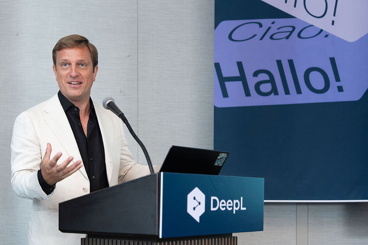 딥엘 최고기술책임자(CTO) 세바스찬 엔더라인이 7월 21일 서울 그랜드 인터컨티넨탈 서울 파르나스에서 열린 기자간담회에서 딥엘 보이스의 최신 업데이트와 향후 비전을 발표했다. (사진=딥엘 제공) *재판매 및 DB 금지