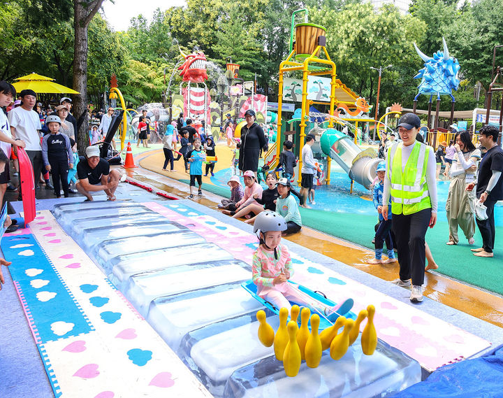 [대구=뉴시스] 지난해 대구 서구 가족사랑 아이스축제 모습. (사진=대구 서구 제공) 2025.07.21. photo@newsis.com *재판매 및 DB 금지