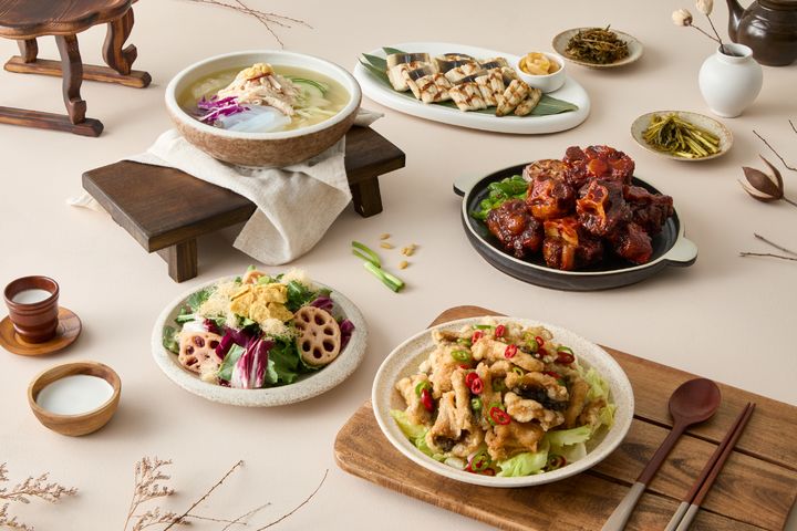 파라스파라 서울 '우디플레이트'의 여름 보양식 *재판매 및 DB 금지