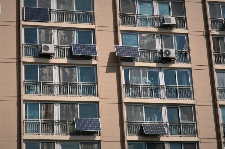 [서울=뉴시스] 베란다 흡연에 항의했더니 자녀를 위협하고 층간소음으로 보복하는 위층에 고통스럽다는 한 가족의 사연이 전해졌다. 2025.07.21. *재판매 및 DB금지 *재판매 및 DB 금지
