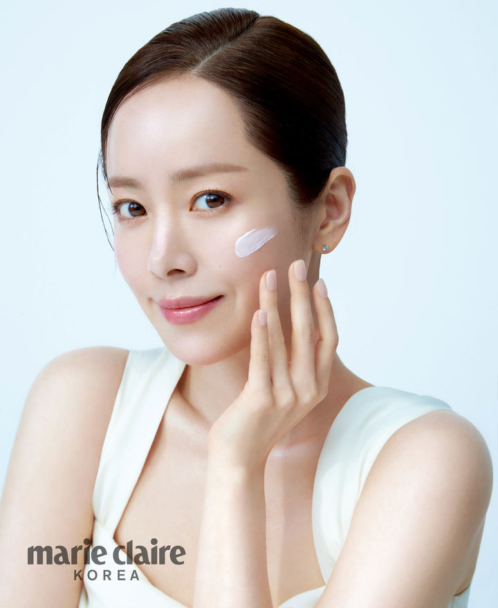 [서울=뉴시스] 한지민. (사진=마리끌레르 제공) 2025.07.22. photo@newsis.com *재판매 및 DB 금지