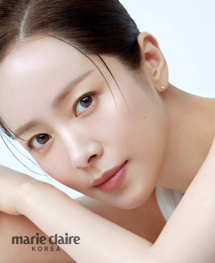 [서울=뉴시스] 한지민. (사진=마리끌레르 제공) 2025.07.22. photo@newsis.com *재판매 및 DB 금지