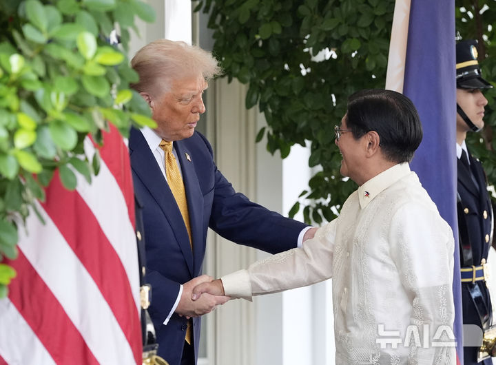 美·필리핀 전략대화 개최…"제1열도선, 침공·억제 위한 집단방어 핵심"