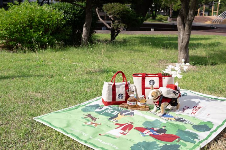 [서울=뉴시스] 현대건설 힐스테이트×스타벅스 코리아 브랜드 제품 이미지. 2025.07.23. (자료=현대건설 제공) photo@newsis.com *재판매 및 DB 금지