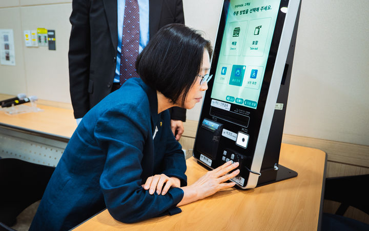 오늘부터 '배리어프리 키오스크' 의무화 시행…장애인 정보접근권 강화