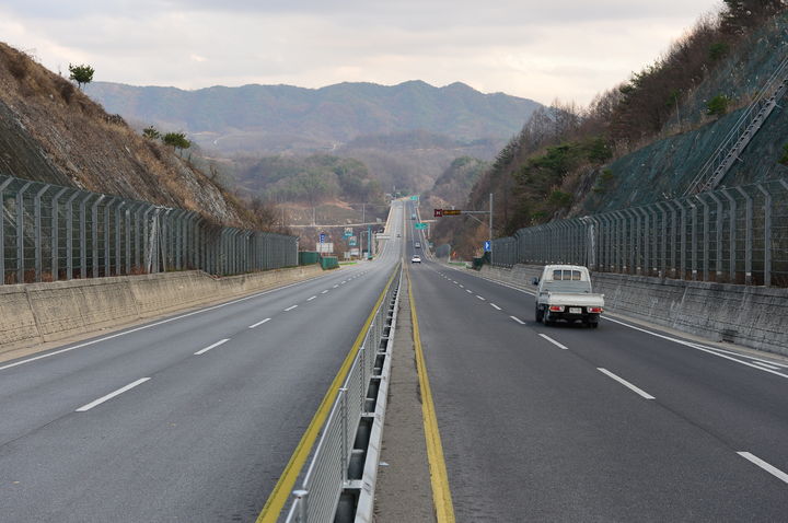 [영주=뉴시스] 영주 국가산단 연결도로. (사진=영주시 제공) 2025.07.23. photo@newsis.com *재판매 및 DB 금지