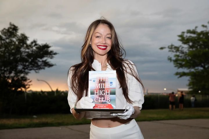 [뉴시스] '마일 하이 클럽: 전용기 승무원의 고백'을 출간한 41세 다니엘 스타이런. (출처=뉴욕포스트) *재판매 및 DB 금지