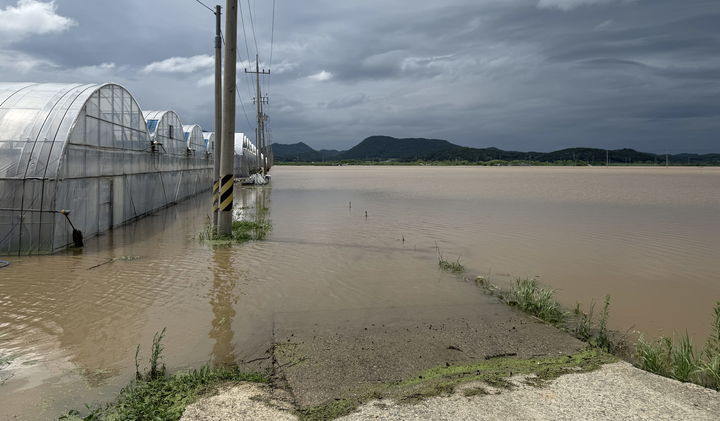 [나주=뉴시스] 전남 나주 동강면 호우피해 현장. (사진 제공 = 전남도). 2025.07.23. photo@newsis.com *재판매 및 DB 금지