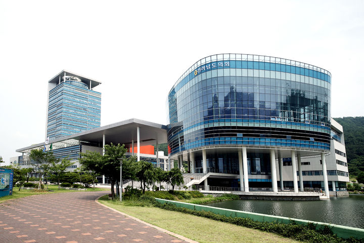 [무안=뉴시스] 전남도의회 전경. (사진 제공 = 전남도의회). 2025.07.23. photo@newsis.com *재판매 및 DB 금지
