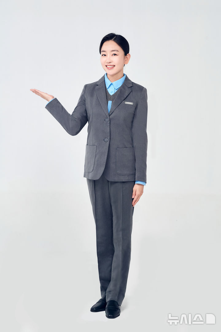 [서울=뉴시스] 코웨이 방문점검 판매원 코디. (사진= 코웨이 제공)