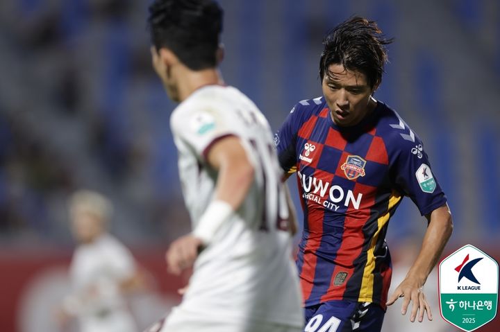 [서울=뉴시스]K리그1 수원FC 안현범. (사진=한국프로축구연맹 제공)