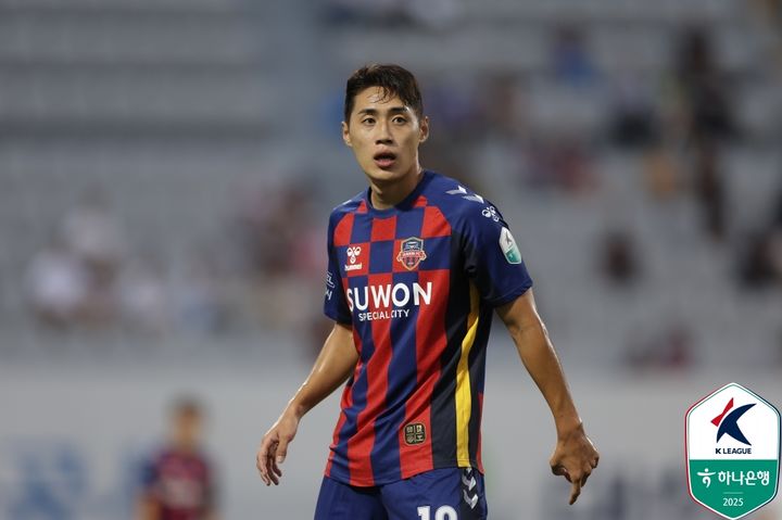 [서울=뉴시스]K리그1 수원FC 한찬희. (사진=한국프로축구연맹 제공)