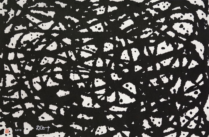 우관중의 마지막 그림인 '둥지', 2010, 종이에 먹,홍콩예술박물관 소장(우관중과 그의 가족 기증) *재판매 및 DB 금지