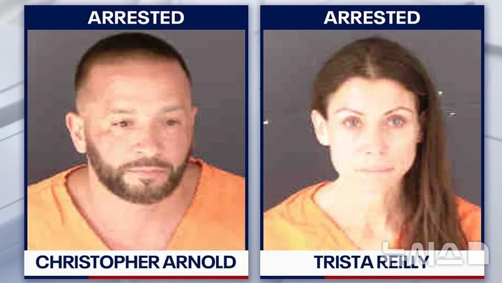 [뉴시스] 크리스토퍼 아놀드와 트리스타 라일리의 머그샷. (사진=새러소타 카운티 교도소) 2025.07.24 