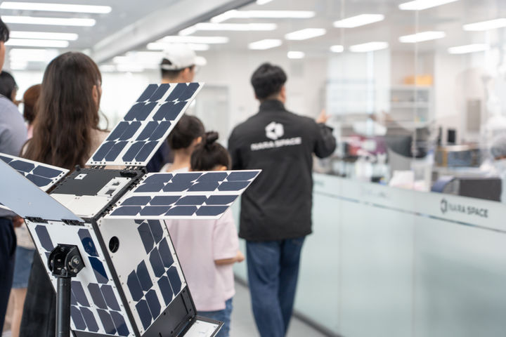 경기기후위성 제작 현장(사진=경기도 제공) *재판매 및 DB 금지