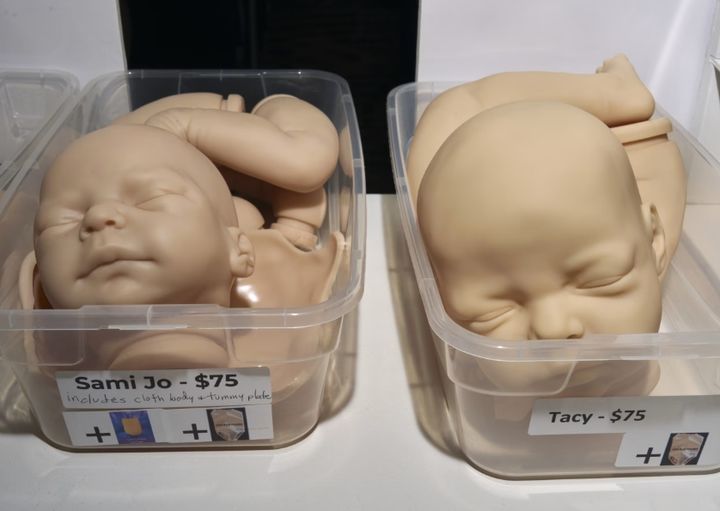 [서울=뉴시스] 실제 신생아의 모습을 본 뜬 리얼 베이비돌이 인기를 끌고 있다. (사진 = 월스트리트저널 캡처) 2025.07.24. *재판매 및 DB 금지