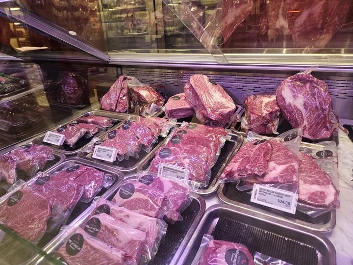 [쿠알라룸푸르=뉴시스] 말레이시아 쿠알라룸푸르 쿨리나 매장 내 한우가 판매되고 있다. (사진=임소현 기자) *재판매 및 DB 금지