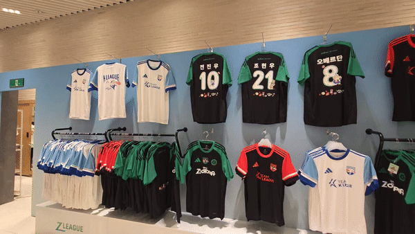 [서울=뉴시스] 이주혜 기자 = 25일 서울 영등포구 더현대 서울에서 열린 CU 'K리그-주토피아' 팝업스토어. 2025.07.25. *재판매 및 DB 금지