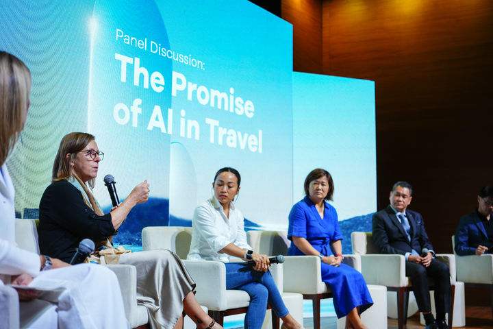 [싱가포르=뉴시스] 마니 윌킹 부킹닷컴 최고정보보안책임자(CISO)가 24일(현지 시간) 싱가포르에서 열린 '트러스트 서밋(Trust Summit)'에서 발언하고 있다. (사진=부킹닷컴 제공) 2025.07.25. *재판매 및 DB 금지