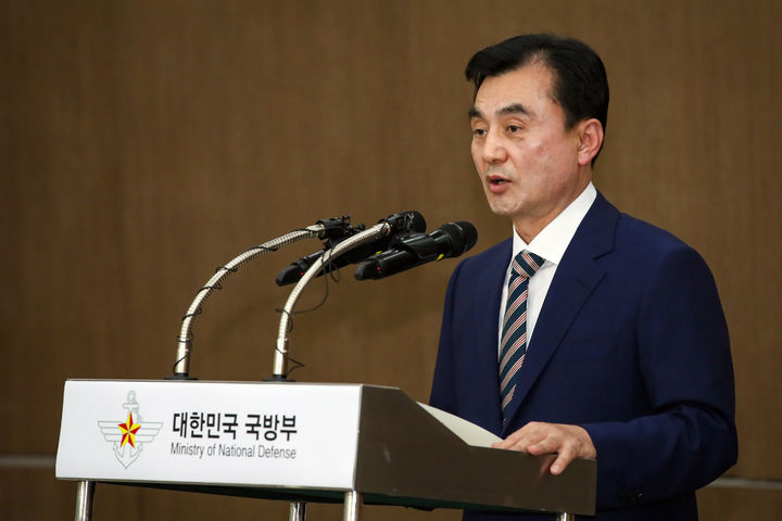 [서울=뉴시스] 안규백 신임 국방부 장관이 25일 서울 용산구 국방부에서 열린 취임식에서 취임사를 하고 있다. (사진=국방부 제공) 2025.07.25. photo@newsis.com *재판매 및 DB 금지
