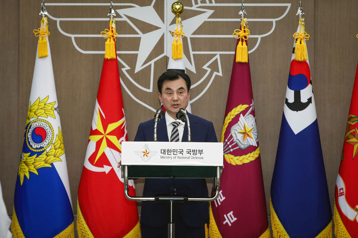 [서울=뉴시스] 안규백 신임 국방부 장관이 25일 서울 용산구 국방부에서 열린 취임식에서 취임사를 하고 있다. (사진=국방부 제공) 2025.07.25. photo@newsis.com *재판매 및 DB 금지