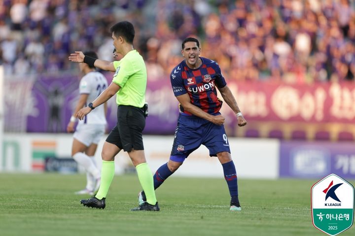 [서울=뉴시스] 프로축구 K리그1 수원FC의 싸박. (사진=한국프로축구연맹 제공) 