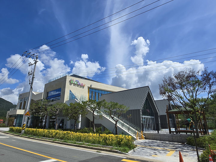 [대구=뉴시스]대구혁신도시 정주여건 개선을 위한 어린이 복합문화시설 ‘대구와글와글아이세상’ 전경(사진=대구시 제공) 2025.07.27 photo@newsis.com *재판매 및 DB 금지