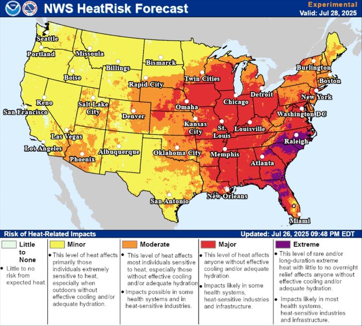 [서울=뉴시스] 사진은 미국 기상청(NWS) 샌프란시스코베이 지역지소가 27일(현지 시간) X(엑스·옛 트위터)에 공개한 'NWS 폭염 위험 예보' 갈무리. 미 동부와 서부의 온도차가 극명하게 갈리고 있다. 2025.07.27. *재판매 및 DB 금지