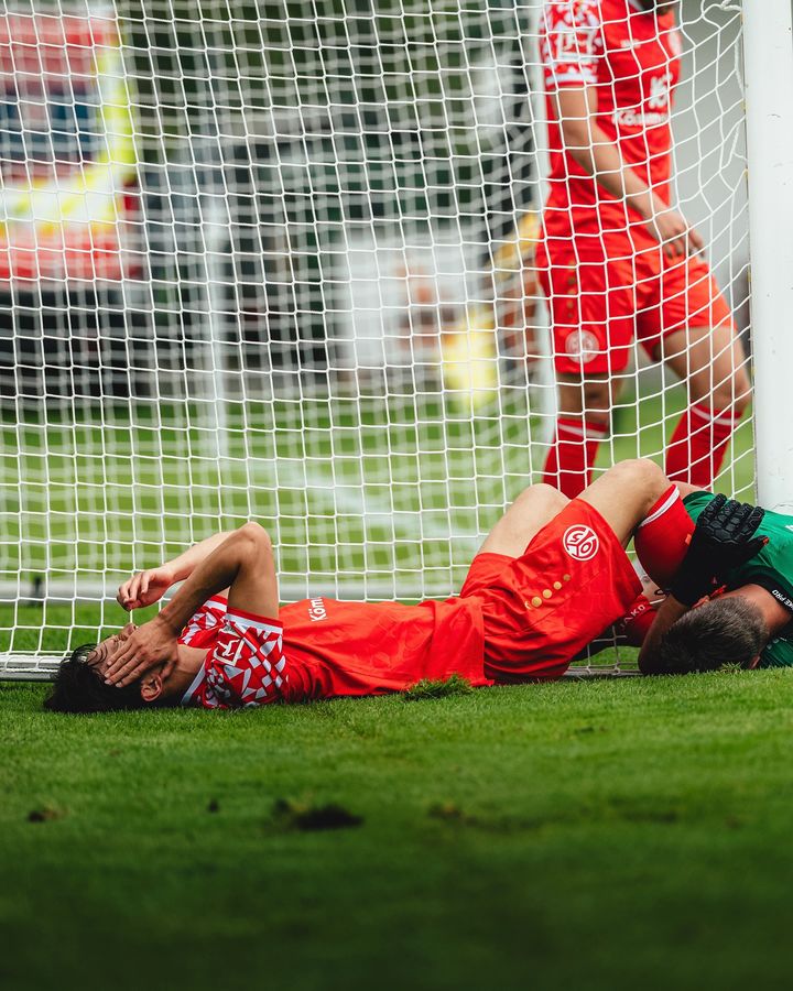 [서울=뉴시스]마인츠 이재성, 광대뼈 골절 부상. (사진=마인츠 구단 소셜미디어 캡처) 2025.07.28. photo@newsis.com *재판매 및 DB 금지