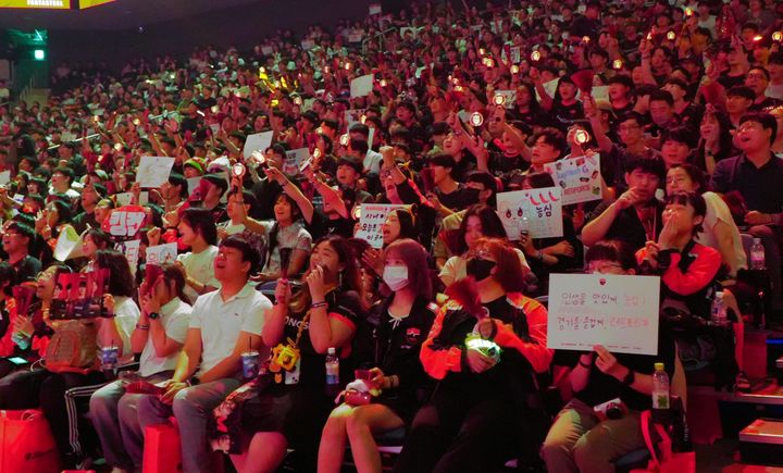 [서울=뉴시스] 농심이 준비한 레드포스 패밀리데이 현장 사진. (사진=농심 제공) *재판매 및 DB 금지