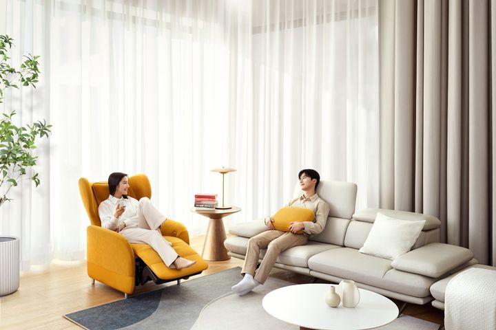 [서울=뉴시스] 바디프랜드는 자사 마사지소파 '파밀레' 판매 데이터를 분석한 결과 디자인과 실용성을 중시하는 실속파 여성들에게 높은 인기를 얻고 있는 것으로 나타났다고 28일 밝혔다. (사진=바디프랜드 제공) 2025.07.28. photo@newsis.com *재판매 및 DB 금지