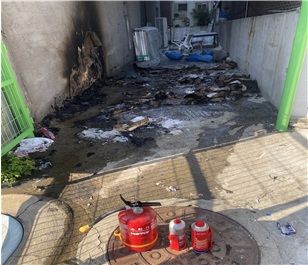 윤태호 안산소방서 선부119안전센터장이 진압한 화재 현장. (사진=안산소방서 제공) *재판매 및 DB 금지